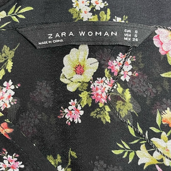 Zara women’s floral dress. - Picture 3 of 3